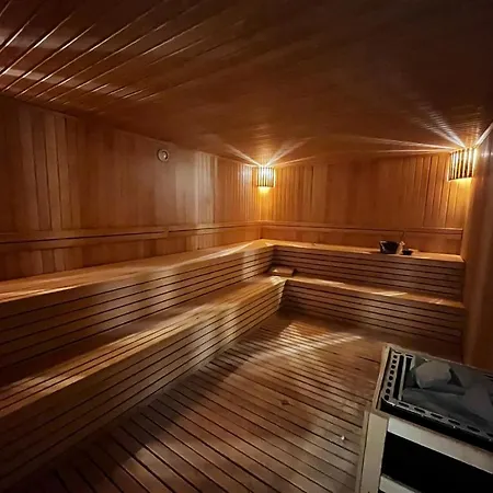 Apartment Tsr Group *